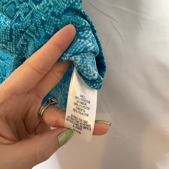 Petite Sophisticate Snake Print Turquoise Tank Top | Size S Petite - Picture 3 of 5